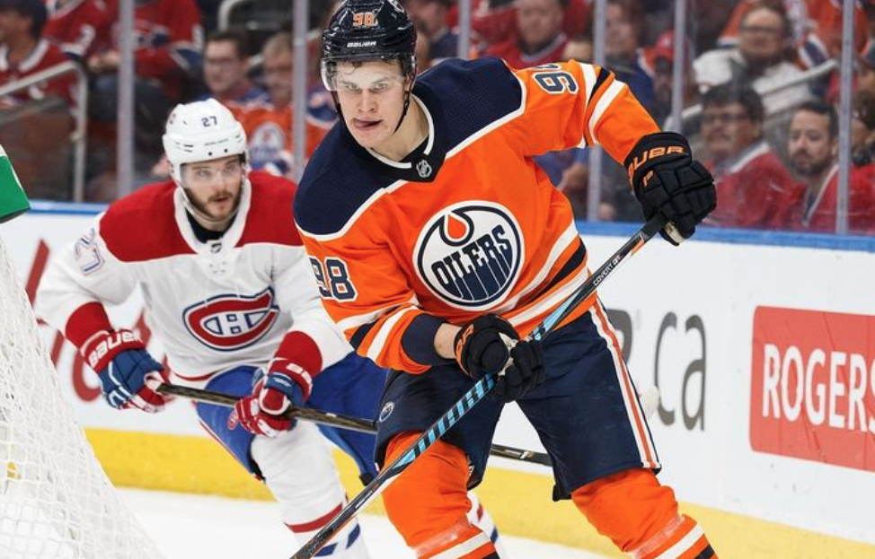 Qui aurait dit OUI à Puljujarvi et Strome pour PATCH?