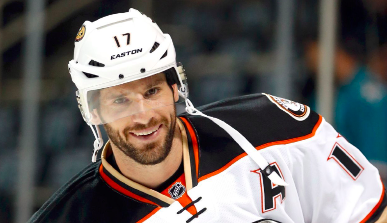 Ryan Kesler.... Serait un PARFAIT 4e centre pour Claude Julien.