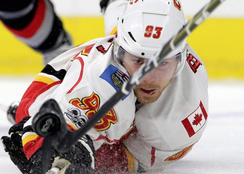 Sam Bennett à Montréal? ÇA CHAUFFE!!!!!