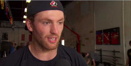 Sean Couturier FITERAIT tellement à Montréal...