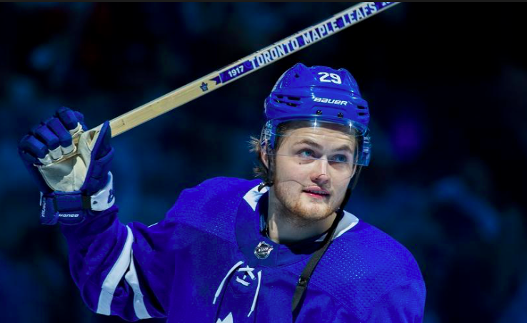 Seulement 300 000$ séparent William Nylander et les Leafs...