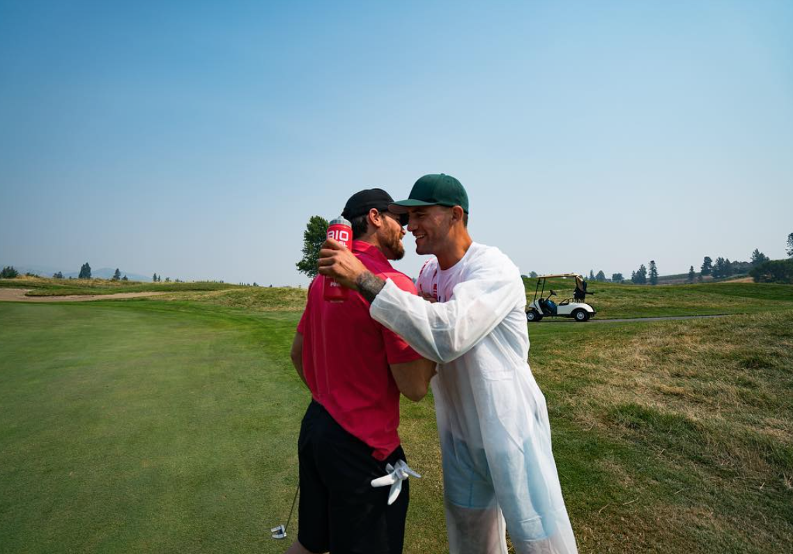 Shea Weber et Brendan Gallagher dans un documentaire sur le golf ???