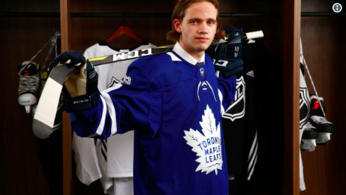  Timothy Liljegren​ ne dit plus qu'il se compare à Erik Karlsson..