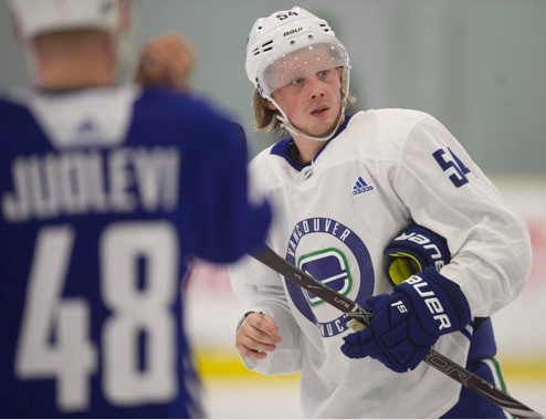 Tout le monde rit de Pierre Dorion....