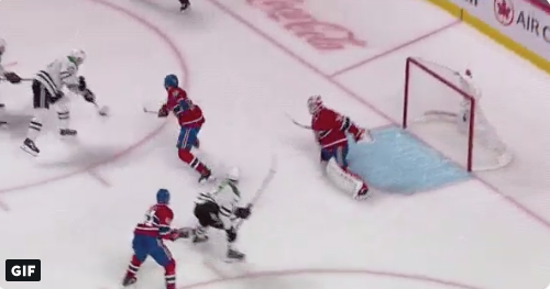 Trois contre Karl Alzner...IIISSSHHHHTT...