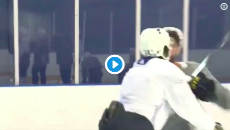 Vidéo: C'est Steve Ott qui a séparé les DEUX JAMBONS qui se sont BATTUS à la pratique des Blues...