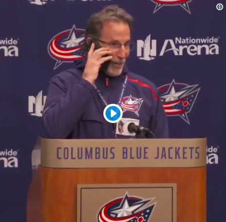 Vidéo: John Tortorella qui répond à la mère d'un journaliste...