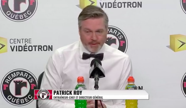 Vidéo: Patrick Roy n'est pas d'accord avec le choix des 3 étoiles!!!!!