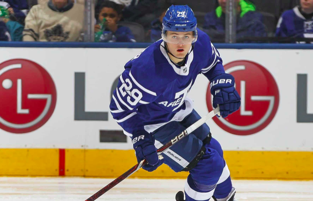 William Nylander demande toujours 8 M$ par année sur du LONG TERME...