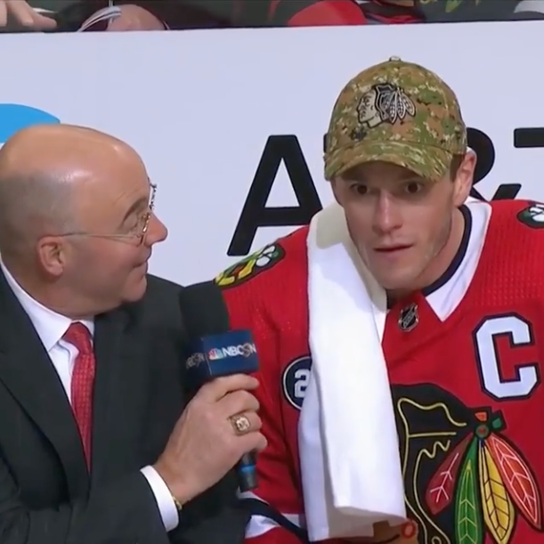 WOW...Pierre McGuire a créé un GROS MALAISE avec Jonathan Toews...