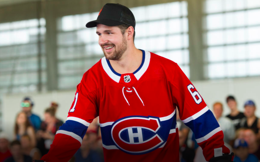 Xavier Ouellet est comme un enfant dans un magasin de BONBONS...mais...