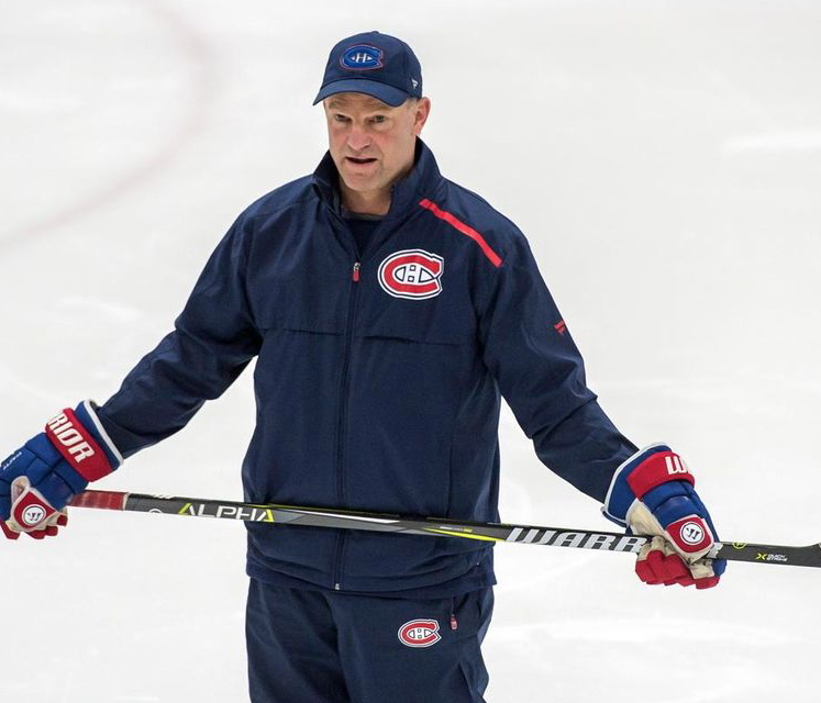 Alain Vigneault est devenu SÉNILE depuis qu'il est en congé...