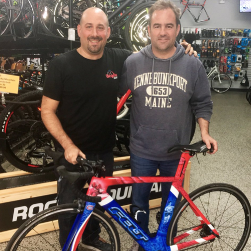 ARRRKKK...Geoff Molson s'achète un vélo...