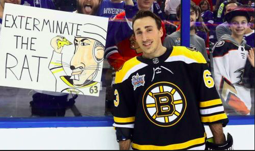 Brad Marchand aurait dû FERMER sa YEULE...