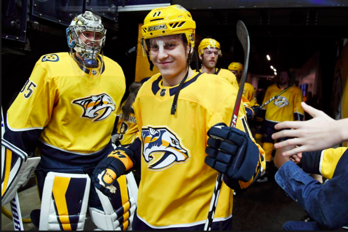 - Eeli Tolvanen aussi est DISPONIBLE à Nashville...