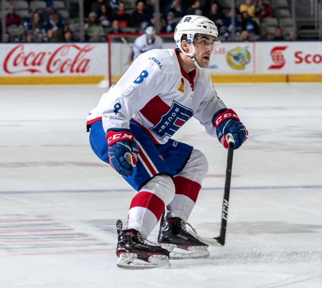 Josh Brook n'a pas aimé notre article...
