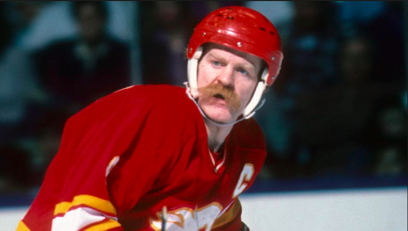 La MOUSTACHE de Sam Bennett est MALADE...