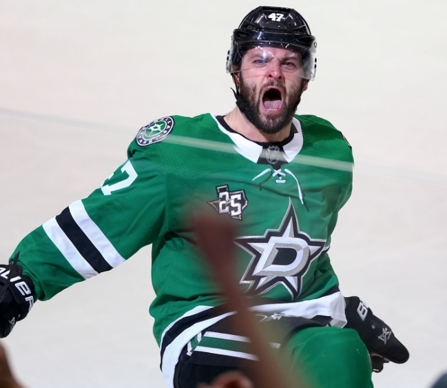 Le coach des Stars a fait une joke sur Radulov, MAIS...