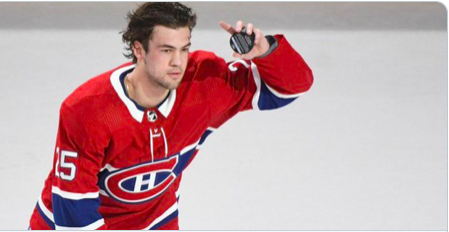 L'entraîneur-adjoint de Ryan Poehling à l'UNIVERSITÉ...RABAISSE son ancien joueur...