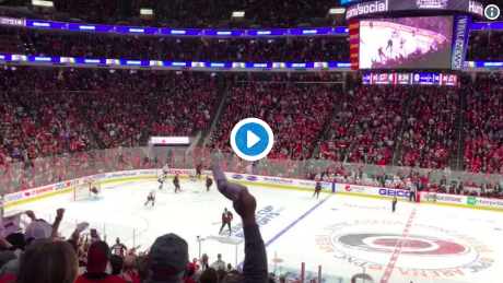 Les fans des Nordiques de Québec doivent avoir envie de PLEURER....