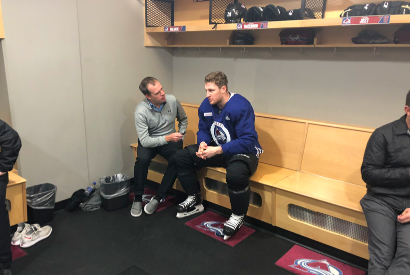 Nathan MacKinnon va être JALOUX de Cale Makar...