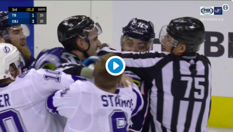 Steven Stamkos a été un JAUNE....