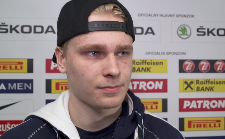 AYOYE...Kaapo Kakko a décidé de ne pas se pointer...