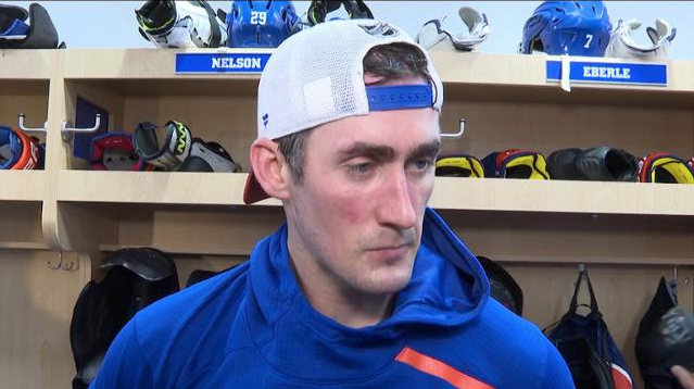 Brock Nelson, mais pas les deux autres ?