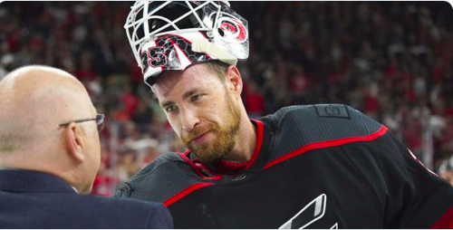 Curtis McElhinney et le CH...