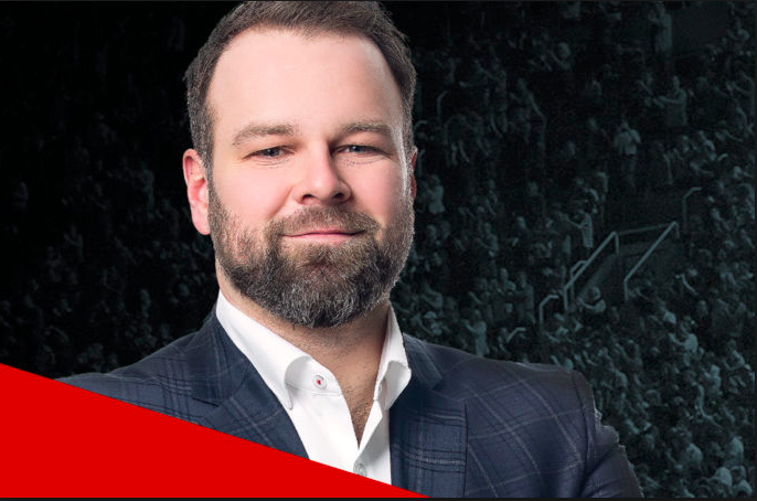 Guillaume Latendresse continue de JACASSER sur Andrei Markov....