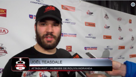 Joel Teasdale ne PANIQUE PAS...