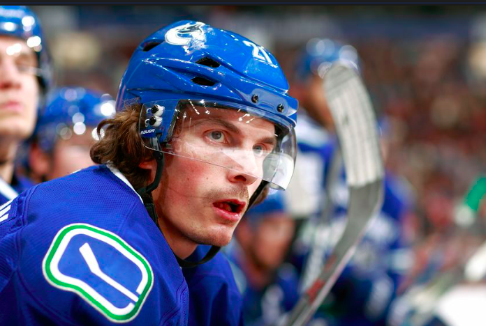Les Canucks et les Oilers discutent de deux options..