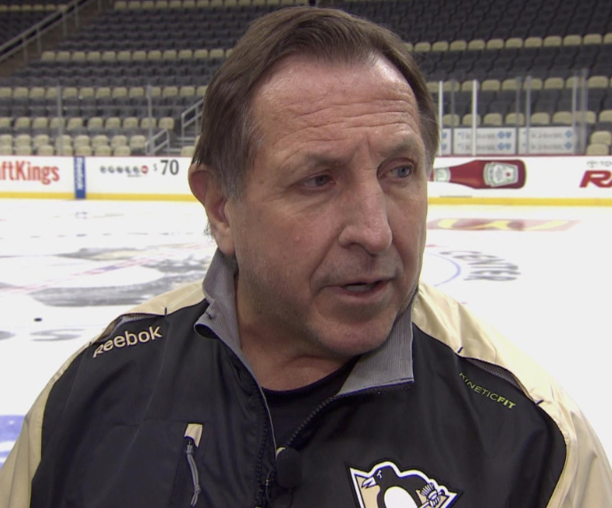Les deux meneurs pour le poste de coach à Buffalo...