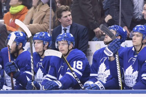 Les Leafs voudraient garder Sheldon Keefe dans l'organisation...