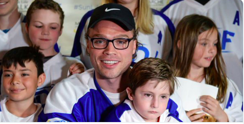 Max Domi...le COEUR sur la MAIN...