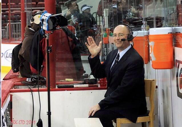 Pierre McGuire aime vraiment avoir de l'attention...