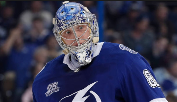 Andrei Vasilevskiy aura plus de CASH dans ses poches que Carey Price....