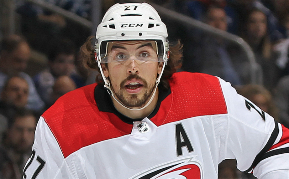 Ça JASE entre les Capitals et les Hurricanes...