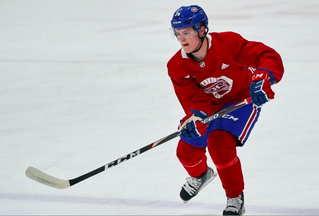 Cole Caufield est vu comme un joueur de la LNH dès cette saison par plusieurs journalistes....