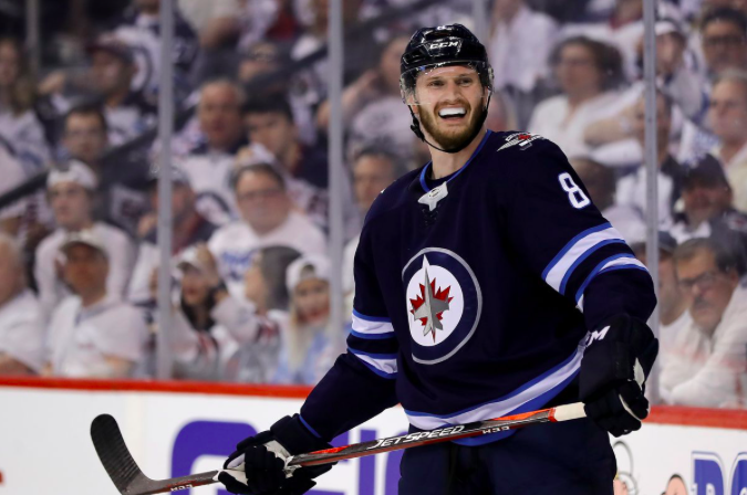 Jacob Trouba: le bruit grossit dans la GROSSE POMME!!!