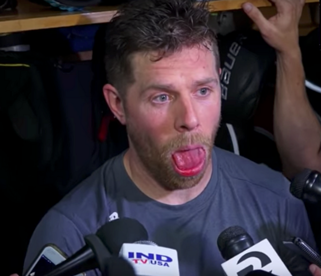 Joe Pavelski se rapproche de Chicago...