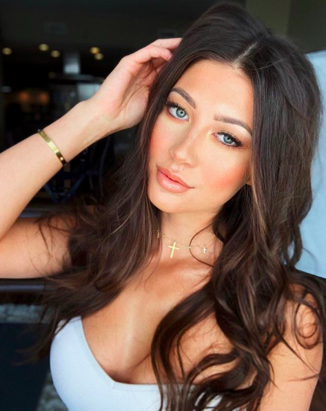 La nouvelle FIANCÉE de Sven Andrighetto..