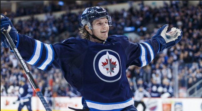 Les OFFRES se SUCCÈDENT pour Jacob Trouba.