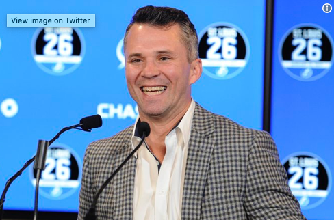 Martin St-Louis doit s'occuper du POWER PLAY du CH....