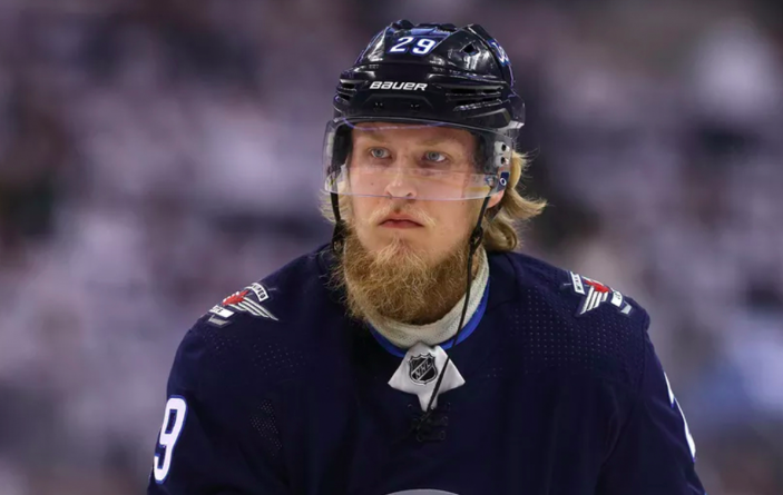 Patrik Laine espère une OFFRE HOSTILE...