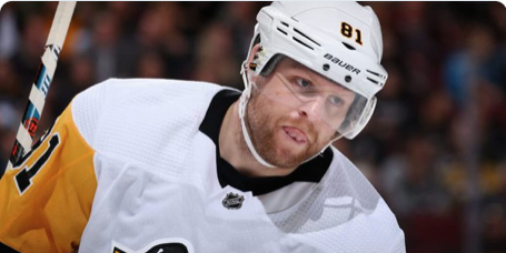 Phil Kessel qui OBLIGE son DG à le garder....