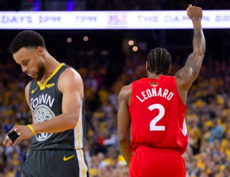 Qui va rester à Toronto? Marner ou Leonard?