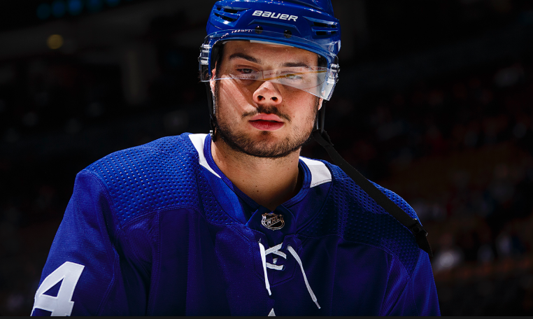 Auston Matthews ne REFUSE pas seulement de jouer avec Kasperi Kapanen...