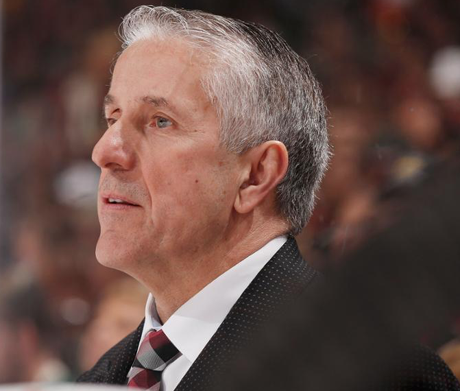 AYOYE...Bob Hartley se défend sur l'embauche du batteur de femme...