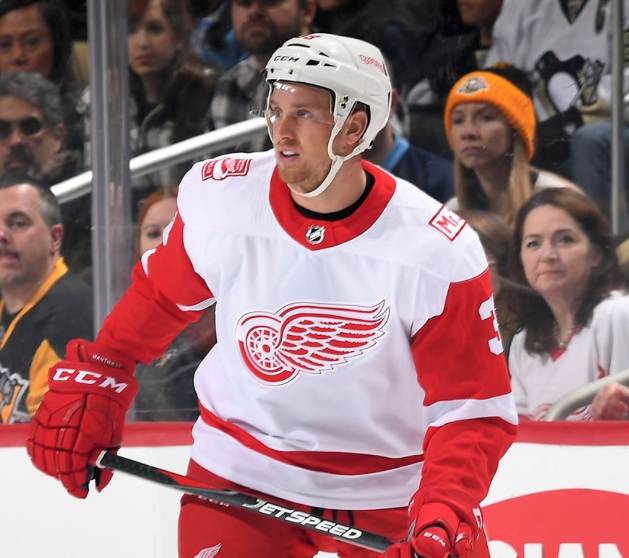 Ça jase entre Buffalo et Detroit...